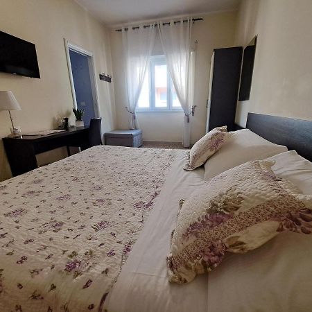 ローマ エコ B ＆ B マレラ Bed & Breakfast エクステリア 写真