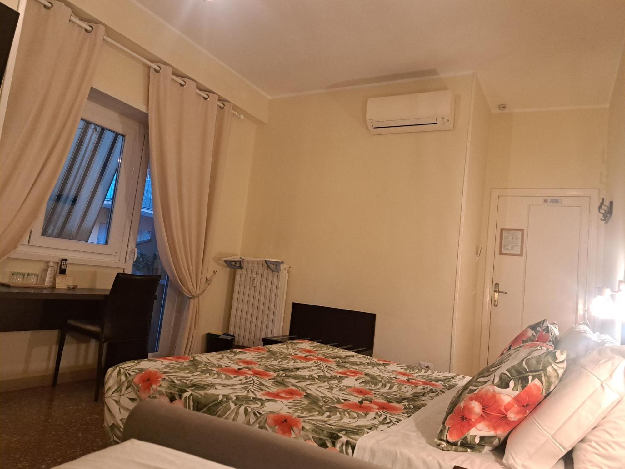 ローマ エコ B ＆ B マレラ Bed & Breakfast エクステリア 写真